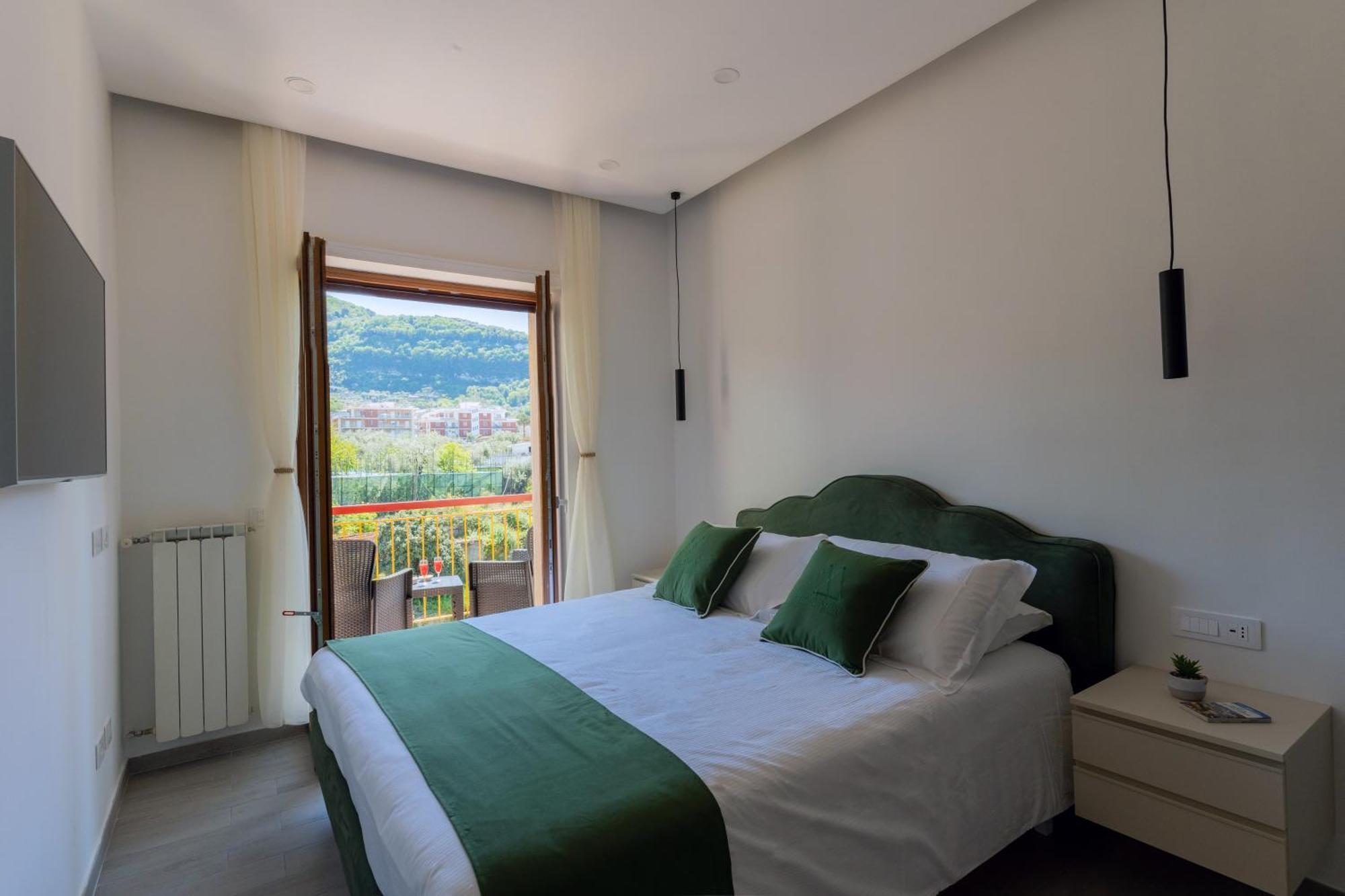Mifra Suites Сорренто Экстерьер фото