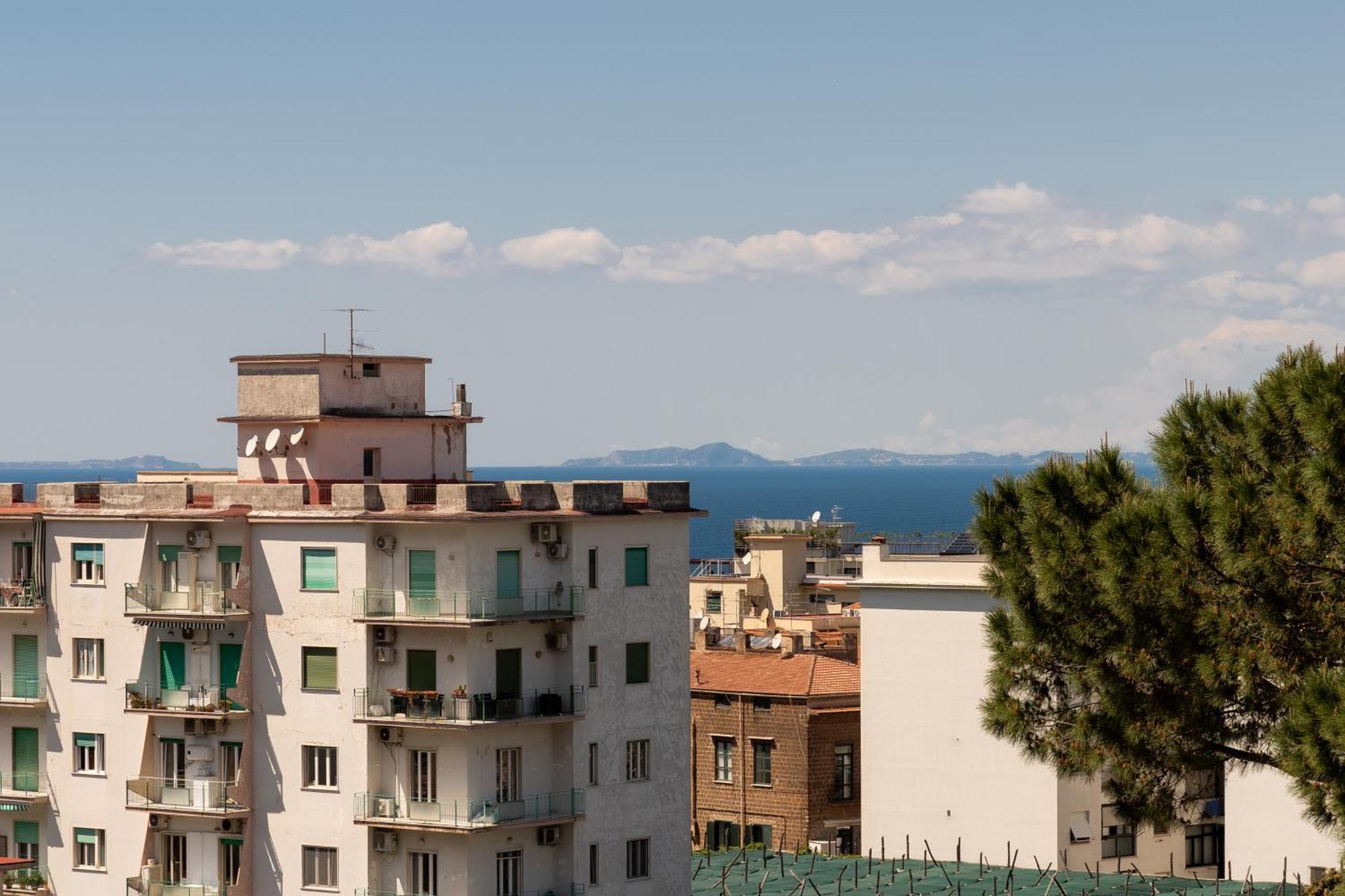 Mifra Suites Сорренто Экстерьер фото